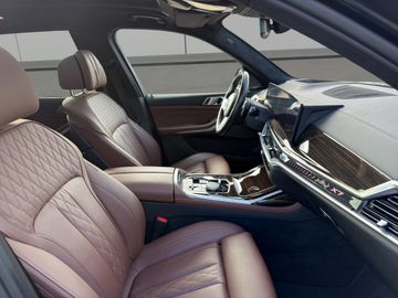 BMW X7 - 6