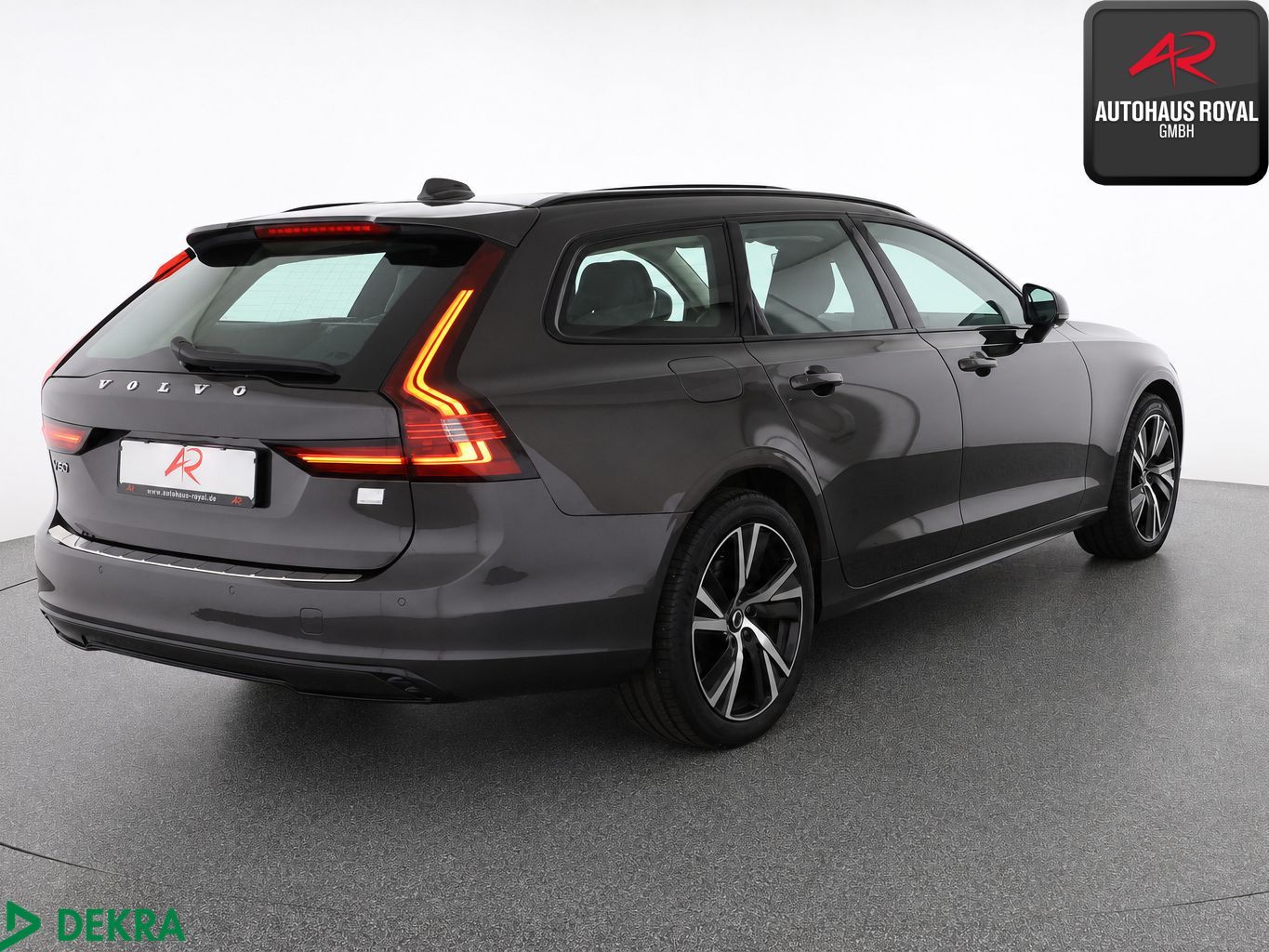 Volvo V90 T8 AWD RECHARGE R DESIGN 360,KEYLESS ACC AHK foto 5