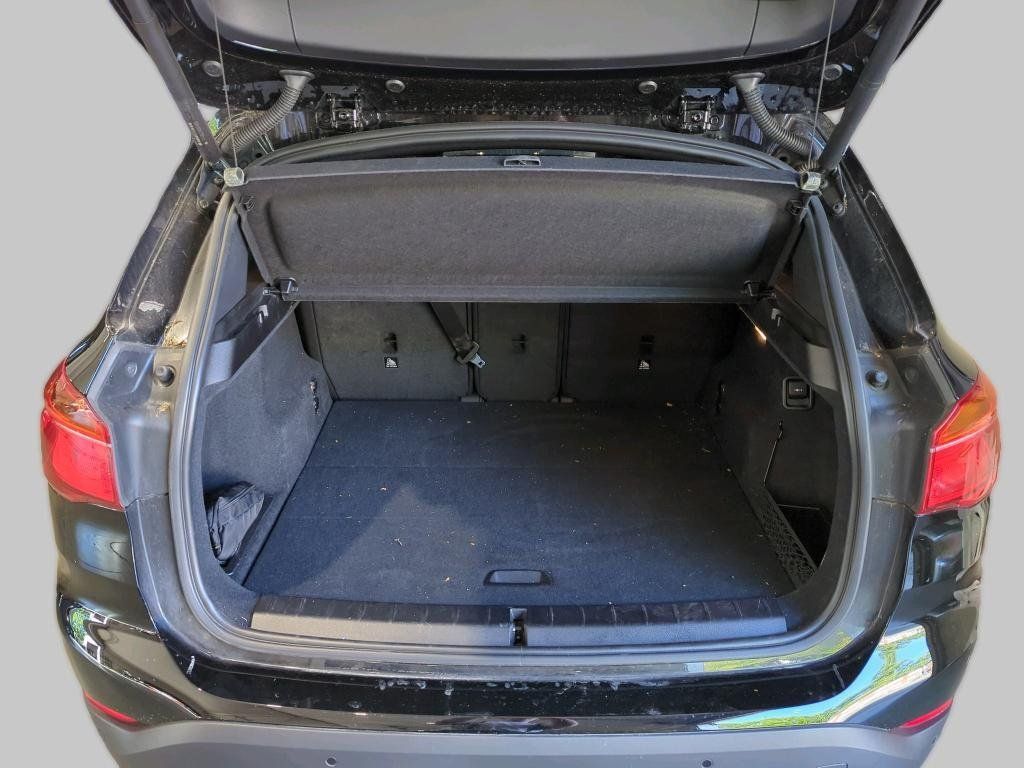 BMW X1 sDrive18d Advantage AHK Pano S-Dach AUT PDC foto 13