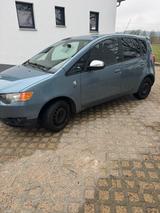 Mitsubishi Colt 1.3 Intense 8-fach bereift - Mitsubishi Colt Intense mit Benzin-Antrieb