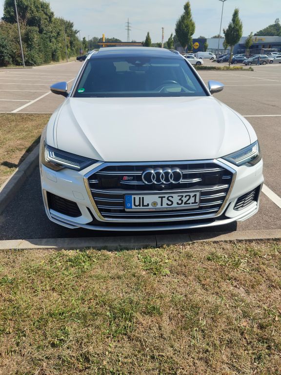 Image of Audi S6
