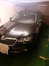 Skoda Superb 2,0 i Kombi  schwarzmetallic - Skoda Octavia: Super