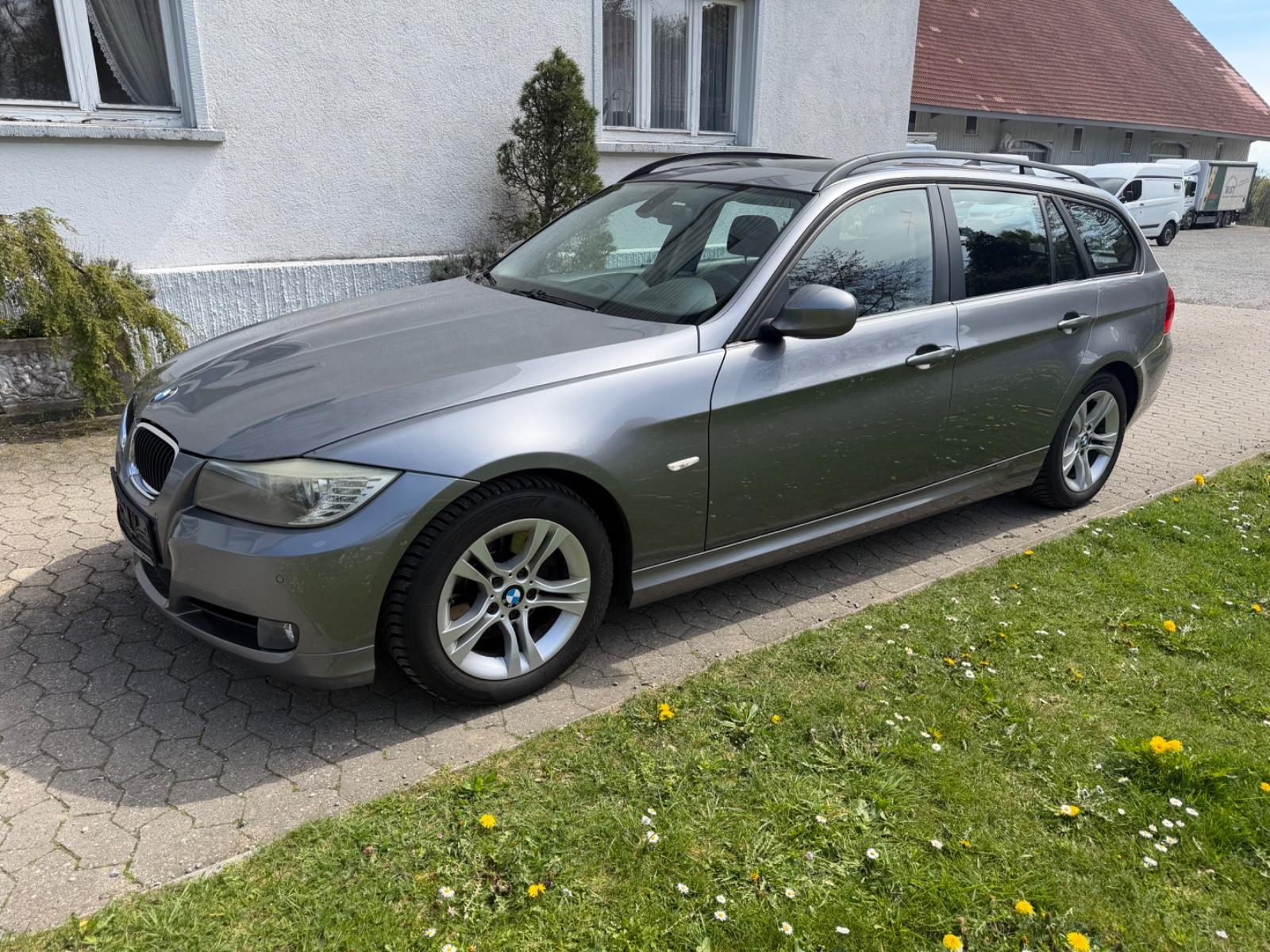 BMW 320d 3 Touring PANO KLIMA NAVI SHZ TEMPOMAT