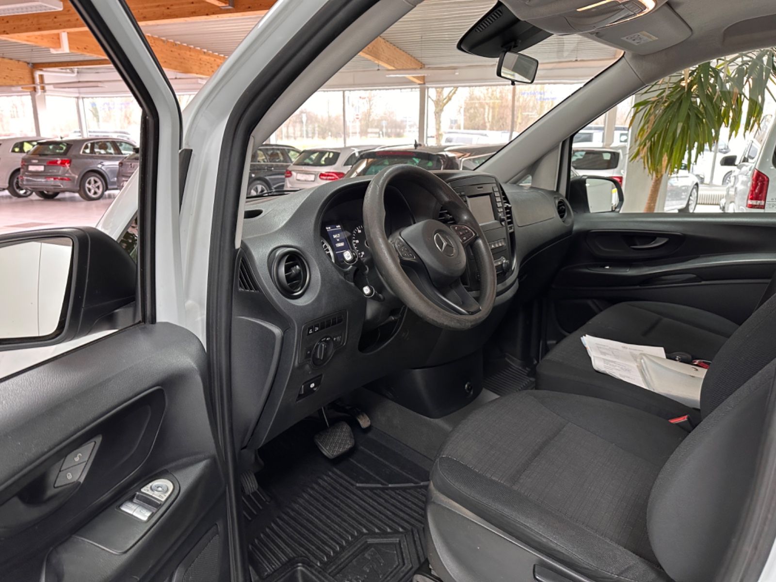 Fahrzeugabbildung Mercedes-Benz Vito Mixto 116 CDI 4MATIC 4x4extralang Werkstatt