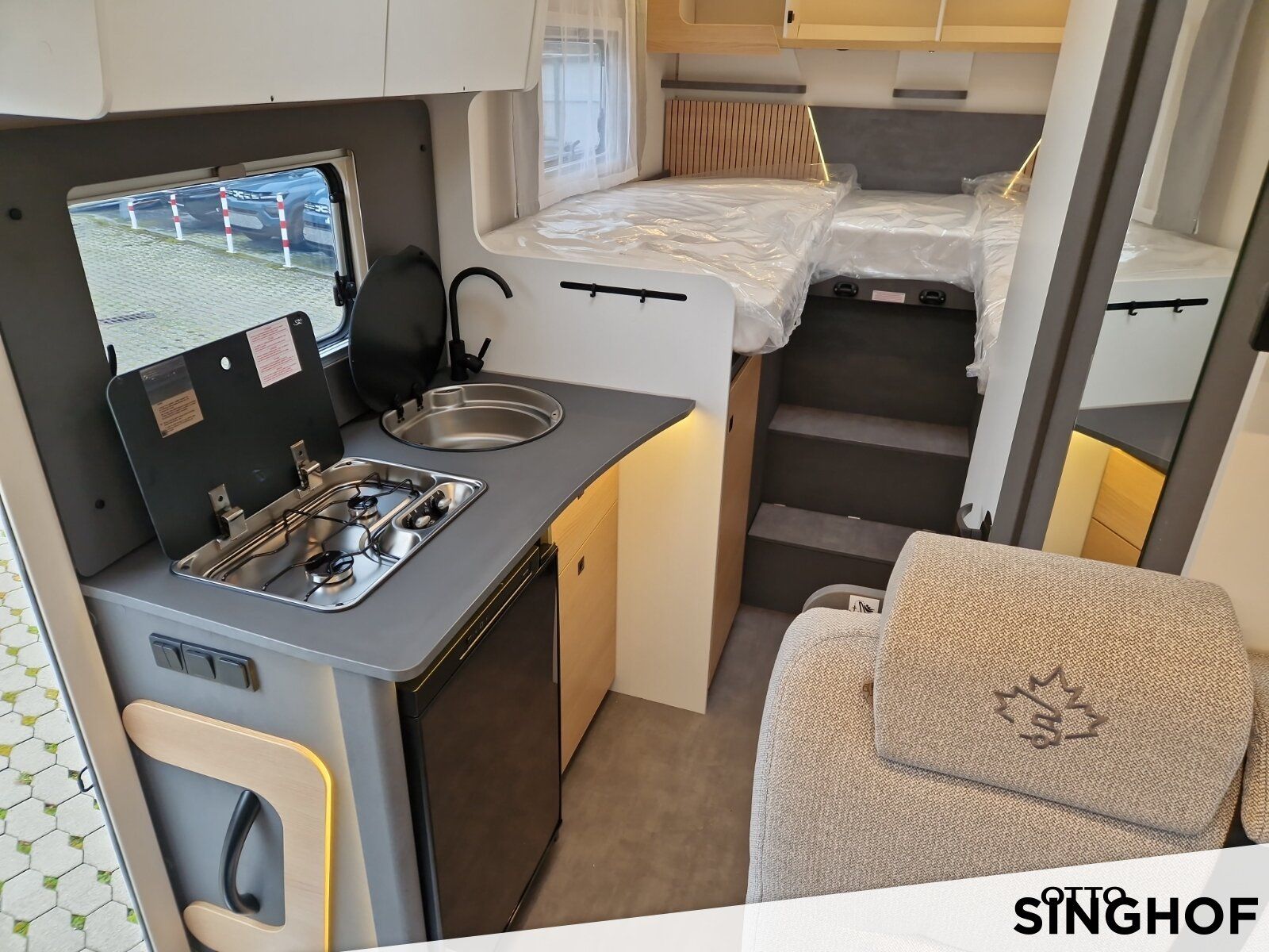 Fahrzeugabbildung Ahorn Ahorn Camp T 690 First Edition GSR II Konform