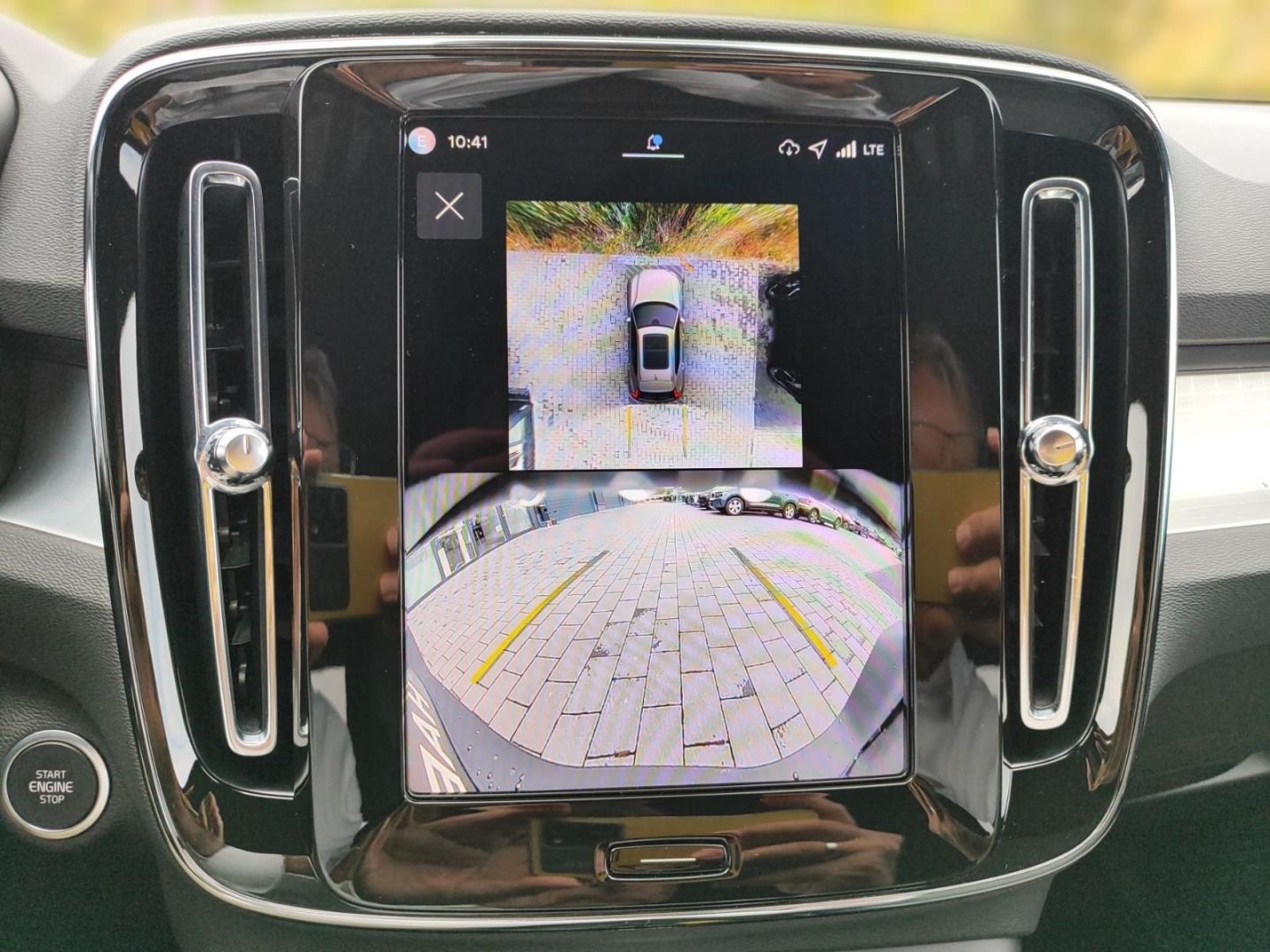 Volvo XC40 B3 Plus Black Edition 2WD StandHZG Digitale foto 21