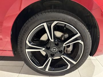 Fotografie des Opel Corsa 1.2 Direct Injection Turbo Automatik GS