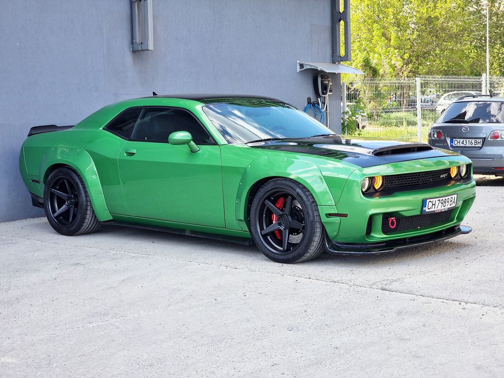 Dodge Challenger