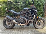 Ducati Monster 1200R - DUCATI SCHWARZ