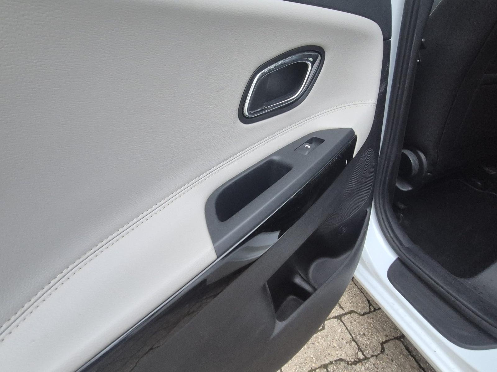 Kia cee'd 2014 — photo 8