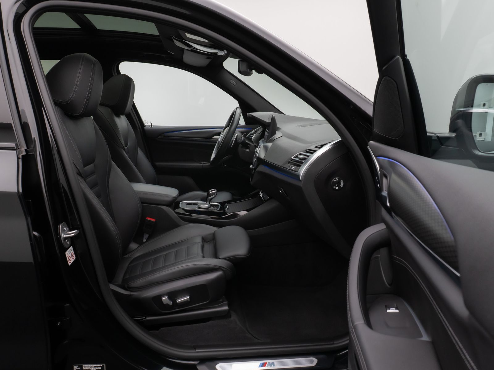 Fahrzeugabbildung BMW X3 xD20i M Sport Panorama 360°DAB Komfort 21Zoll