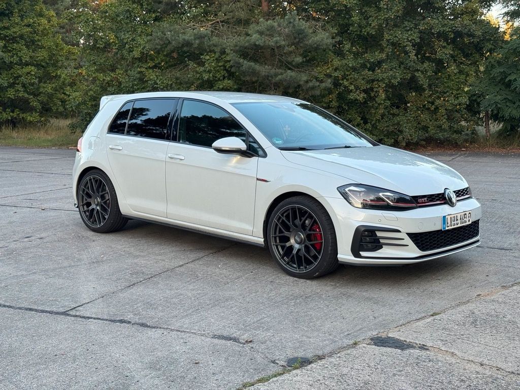 Image of Volkswagen Golf