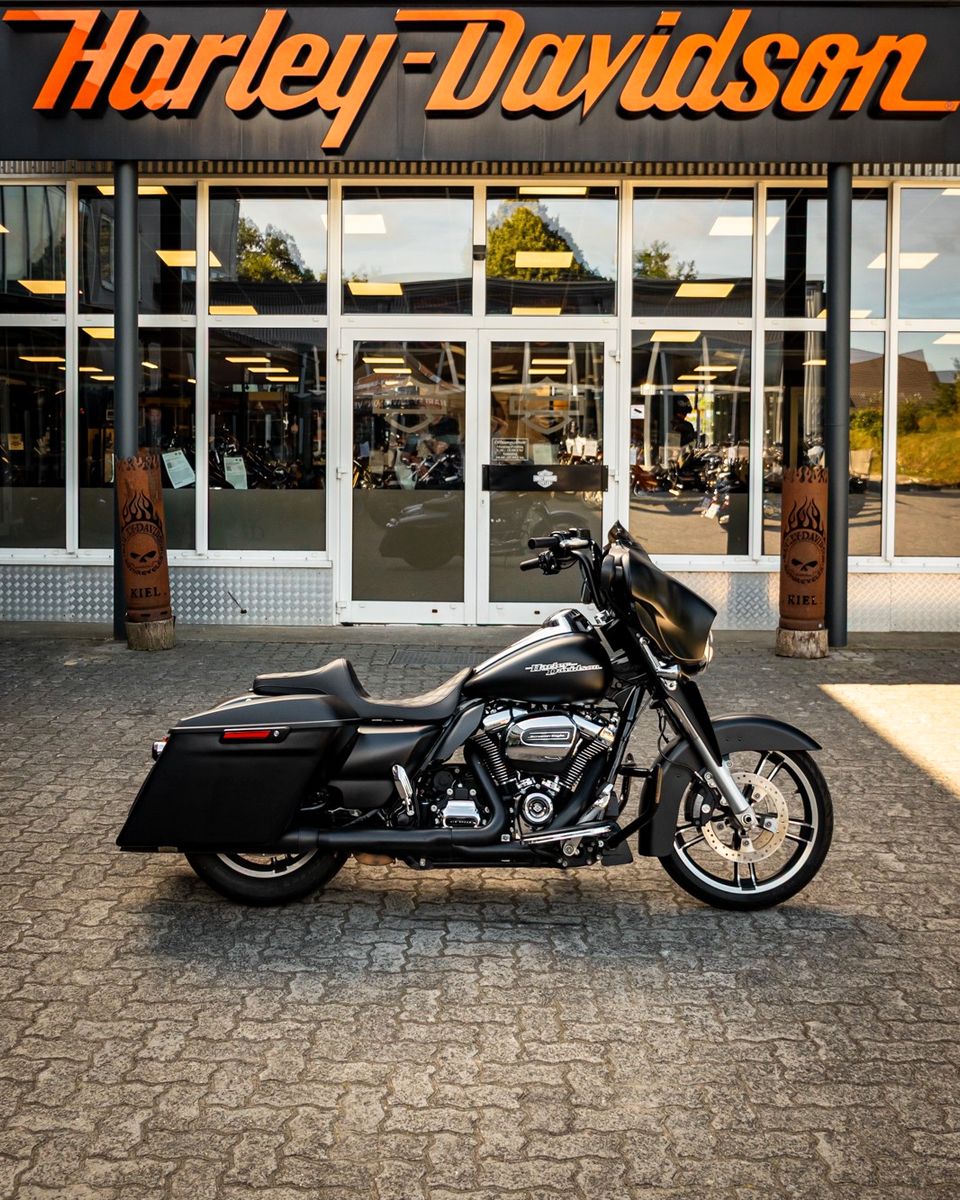 Fahrzeugabbildung Harley-Davidson STREET GLIDE SPECIAL FLHXS -APE - JEKILL&HYDE -