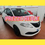 Lancia Ypsilon 1.2 Elefantino Blu 5 POSTI - Lancia Ypsilon mit Schiebedach