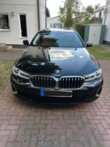 BMW 530i Touring Luxury Line  - BMW 530 Gebrauchtwagen in Nürnberg