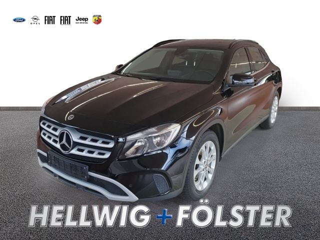 Mercedes-Benz GLA 180 Navi Ambientebeleuchtung Keyless