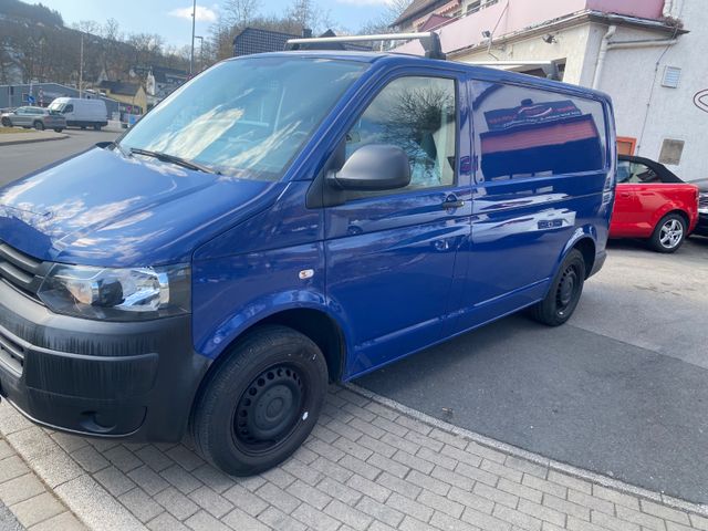 Volkswagen T5 Transporter Kasten- 1.Hand,Neu Tüv,Wenig Km.