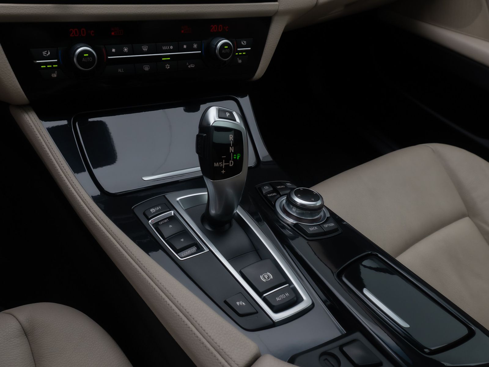 Fahrzeugabbildung BMW 525d Memory Bi-Xenon GeschwindigReg NaviPro HiFi
