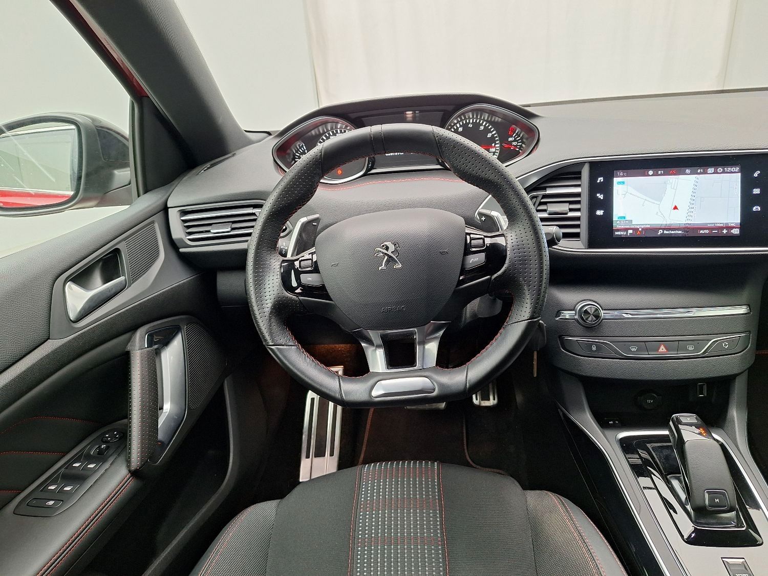 Fahrzeugabbildung Peugeot 308 GT 1.2T LED/NAVI/SHZ/ACC/17"ALU