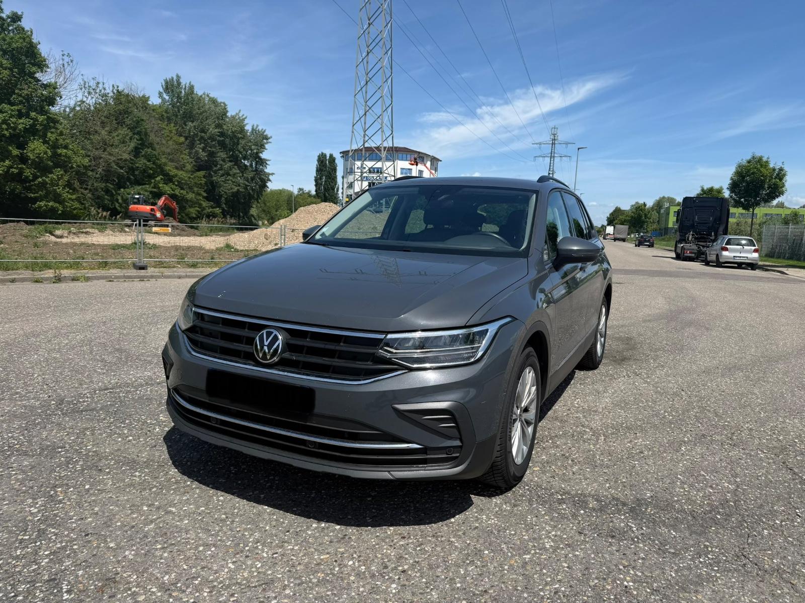 Volkswagen Tiguan Life**AUTOMATIK**