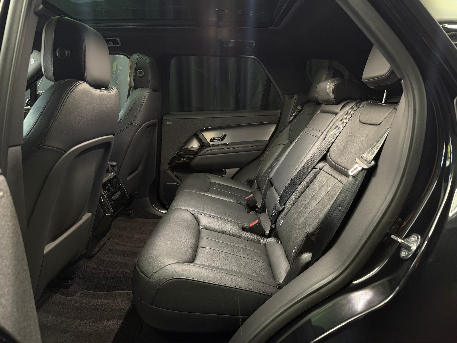 Fahrzeugabbildung Land Rover Range Rover Sport S Hybrid |MERIDIAN|360°|LUFT