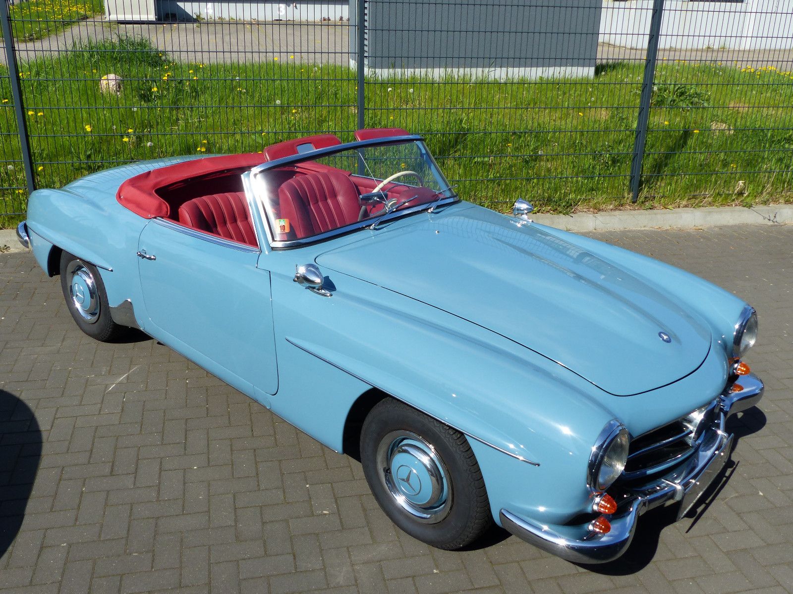 Fahrzeugabbildung Mercedes-Benz 190 SL
