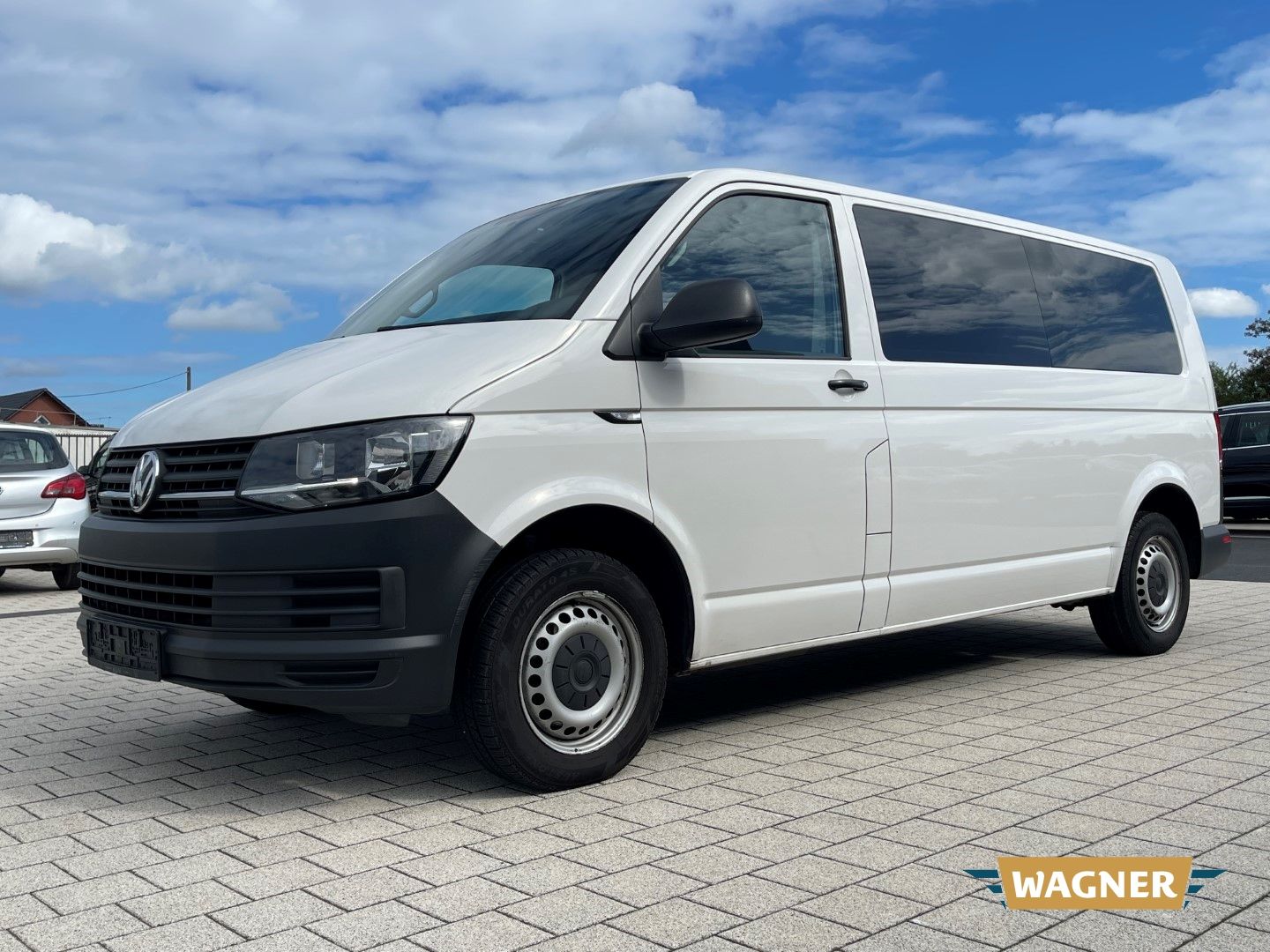 Fahrzeugabbildung Volkswagen T6 Kombi EcoProfi lang 2.0 TDI 8-Sitzer