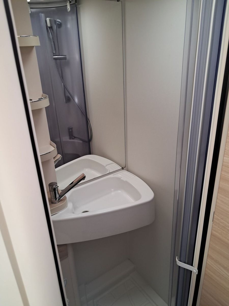 Fahrzeugabbildung Eura Mobil Activa One 690 HB Sat/TV Markise Navi Radträger