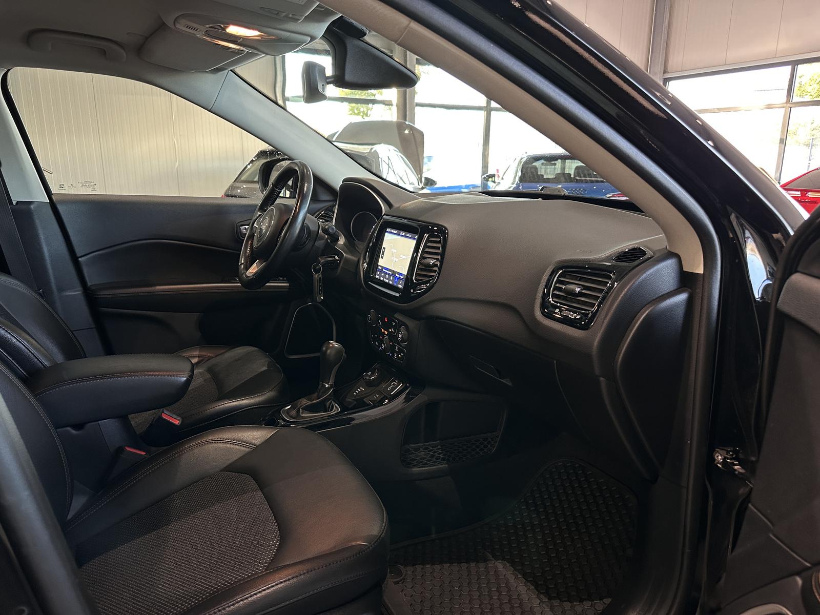 Jeep Compass Limited 4WD *AHK, NAVI, CARPLAY*