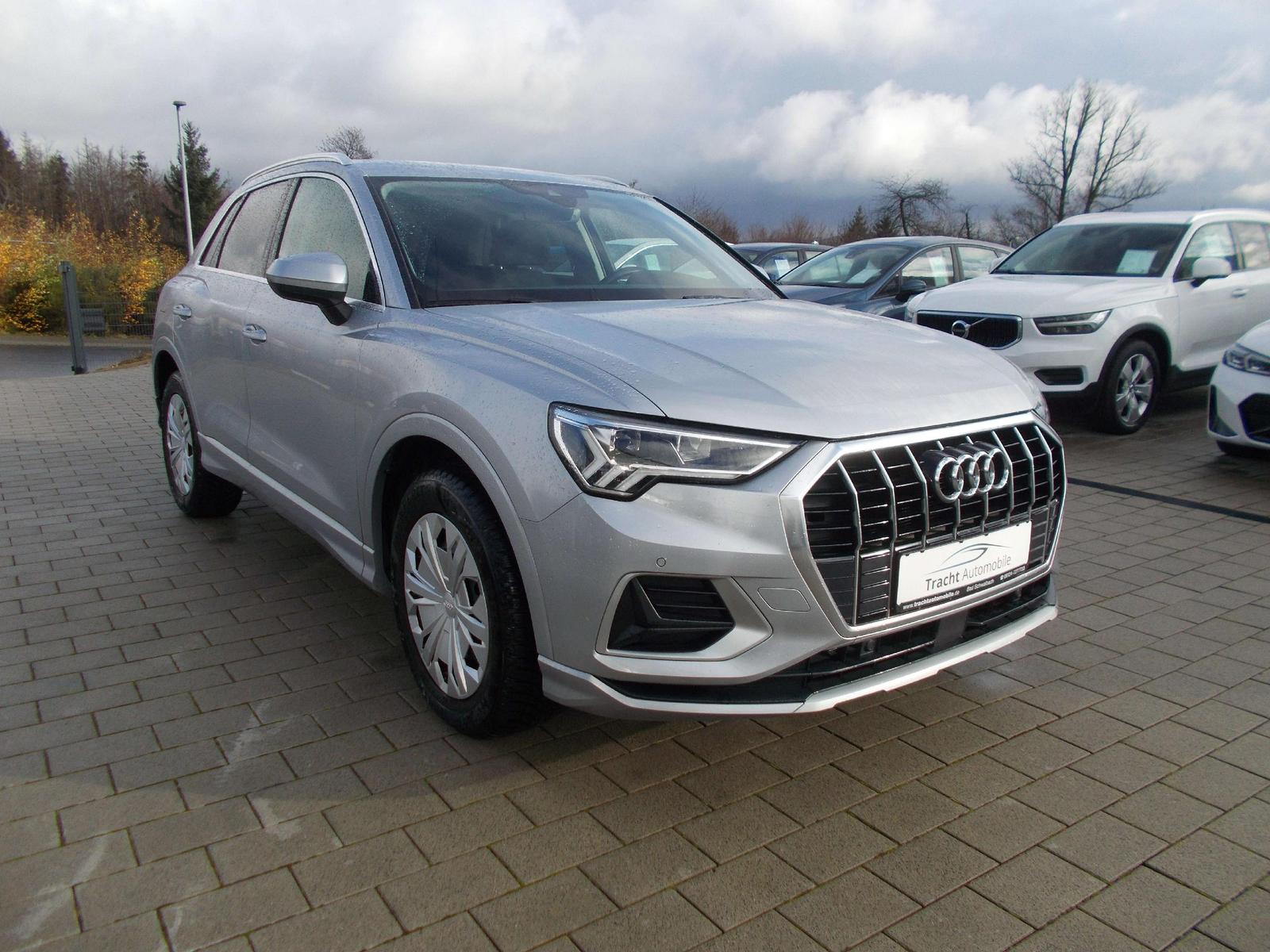 Audi Q3 35 TFSI advanced*AHK*Navi*LED*SH*19Zoll*Spura