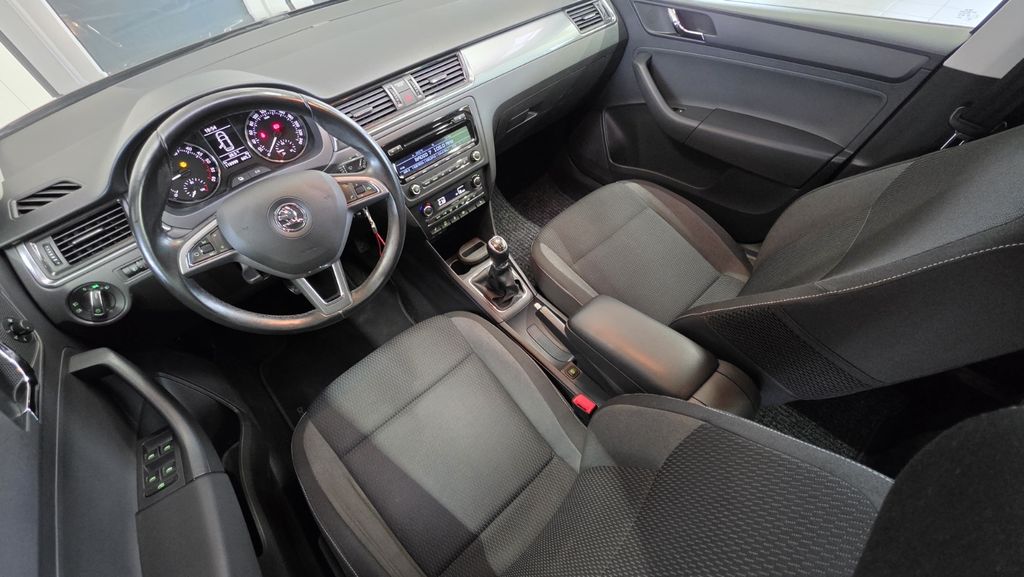 Spaceback 1.6 TDI Xenon 1.Hand SHZ PDC