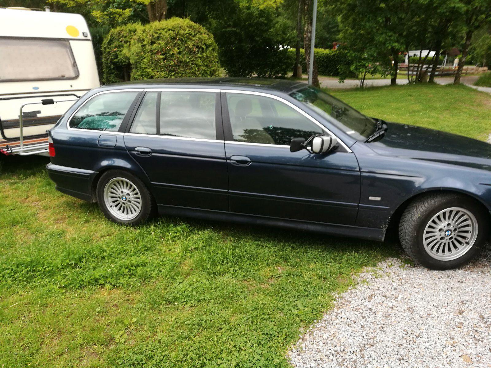 BMW 525
