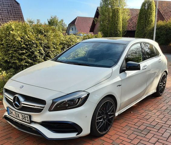 MERCEDES-BENZ A 45 AMG 4M PANO Night LED NAVI 19Zoll LM 381 PS