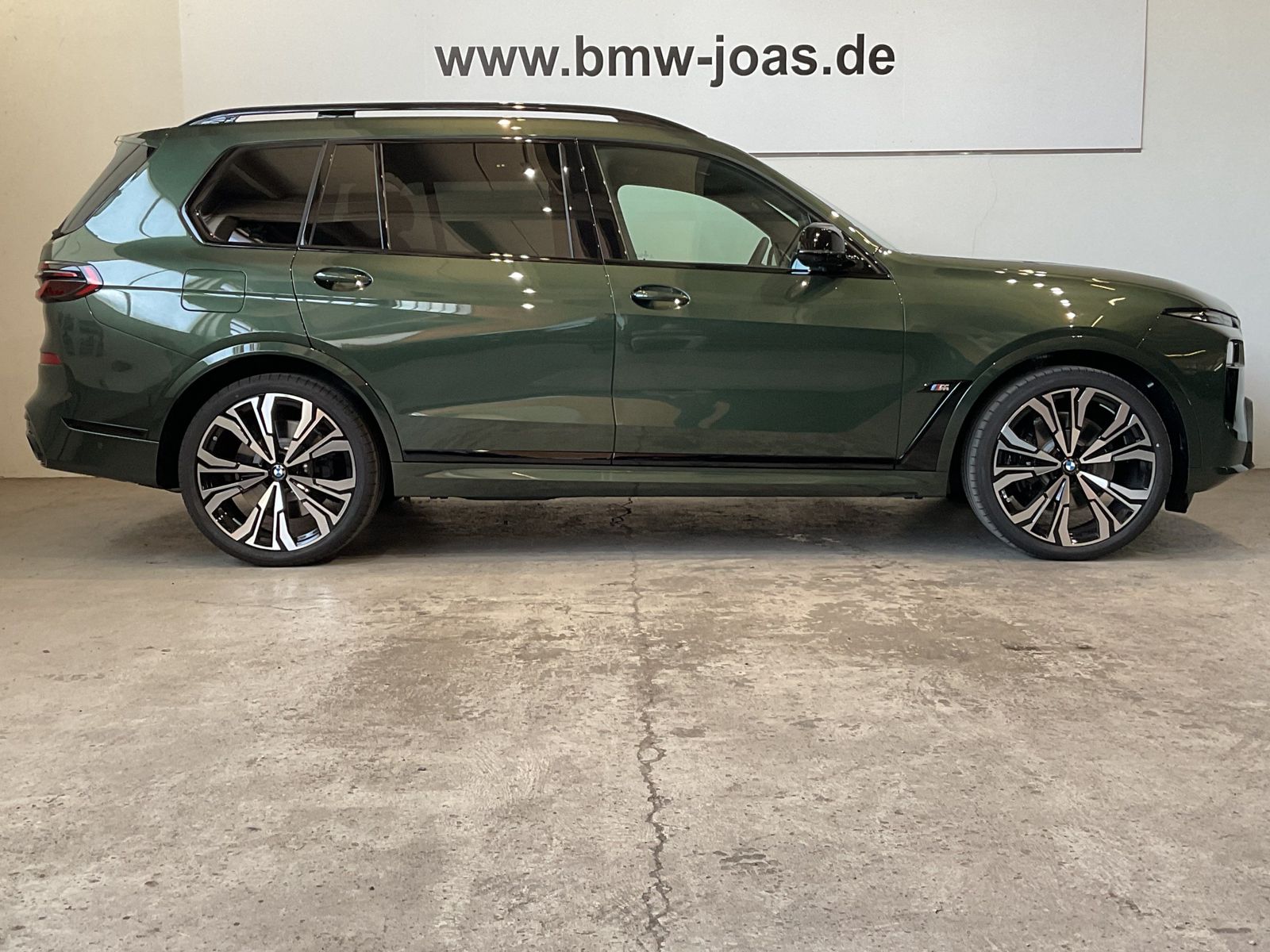 Fahrzeugabbildung BMW X7 M60i Sonderlackierung | Sitzbelüftg | Bower &