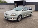 Toyota Avensis 1,8 VVT-i Combi - Toyota Avensis aus 2007: Kombi