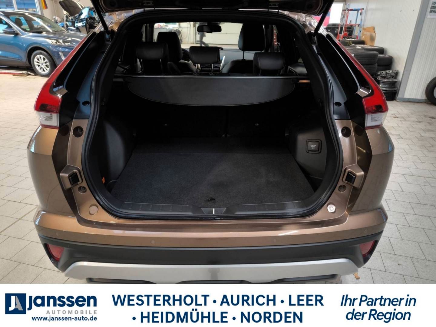 Fahrzeugabbildung Mitsubishi Eclipse Cross Plug-In Hybrid Basis