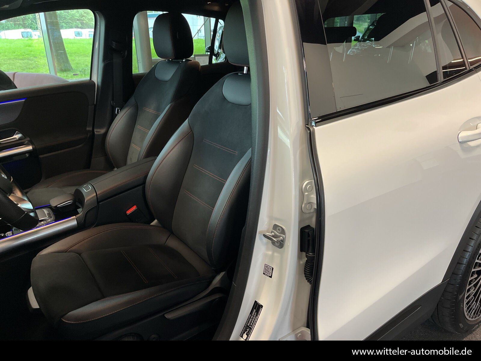 Mercedes-Benz EQA 350 4M AMG Line LED AHK PANO Night Burmester foto 6