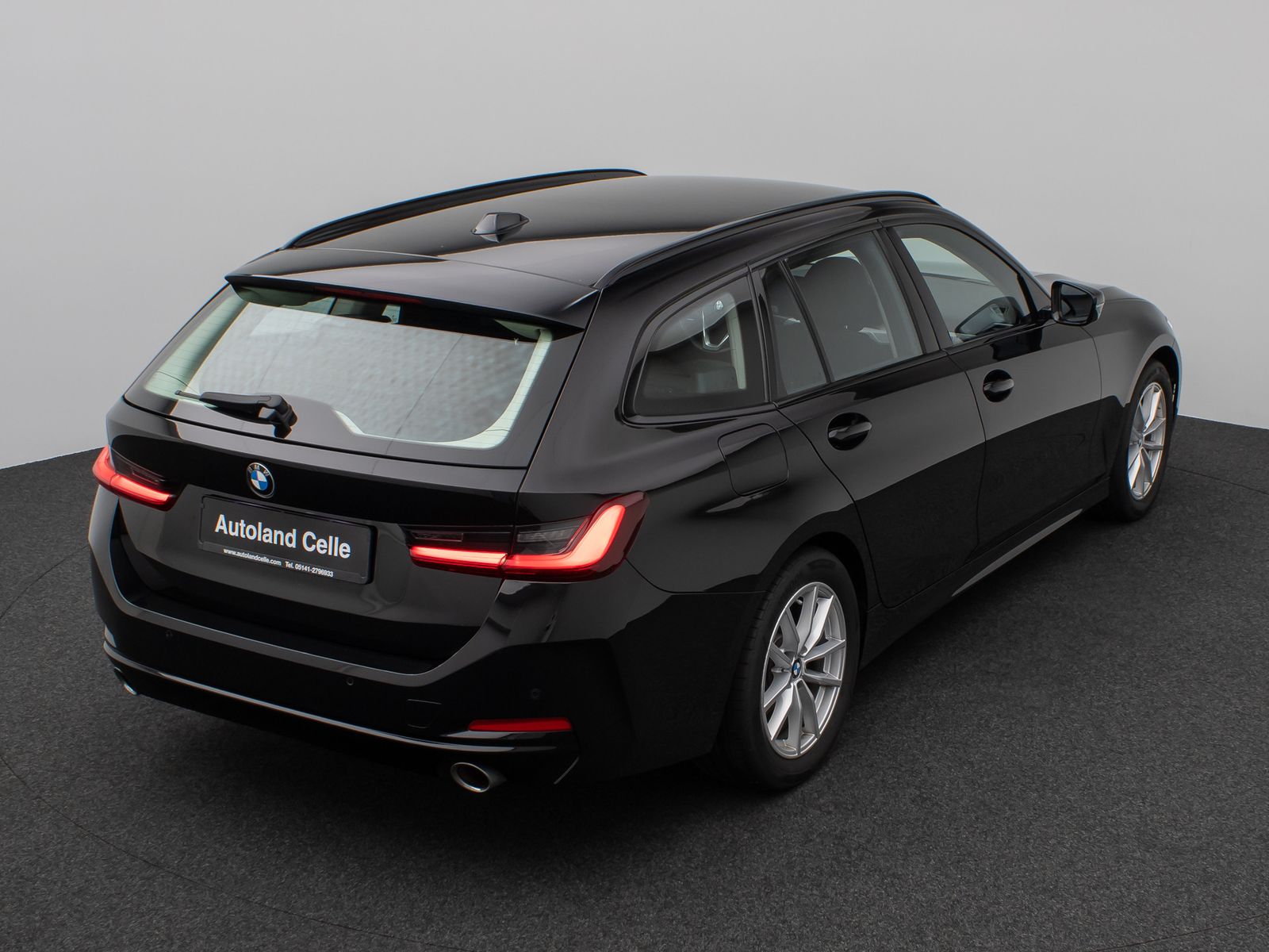 Fahrzeugabbildung BMW 318i DAB CockPit+PDC Sitzhzg Geschwindigkeitsreg