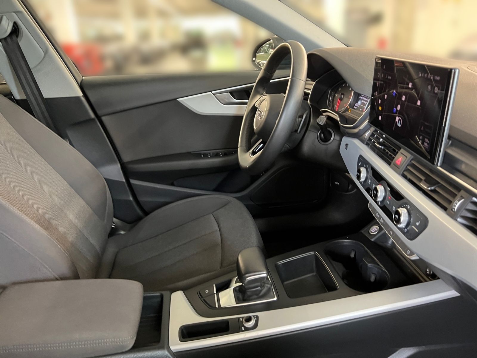 Audi A4 - Bild 13