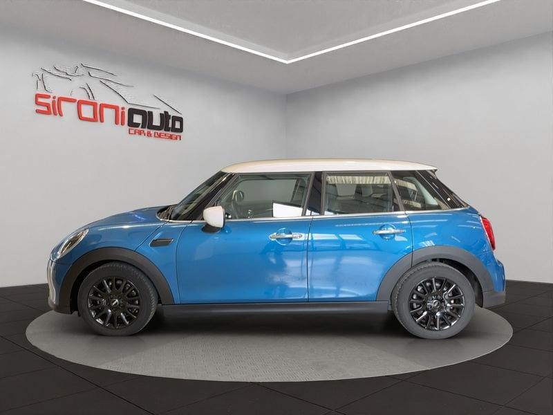 Other MINI Mini 5 porte 1.5 Cooper Essential auto 5por imagem 3