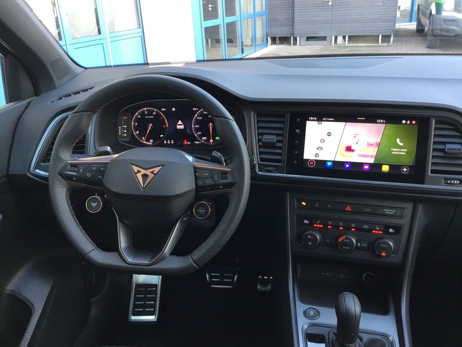 Fahrzeugabbildung CUPRA Ateca 2.0 TSI 4Drive DSG+Pano+AHK+19"+ACC+LED
