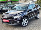 Volkswagen Tiguan Sport & Style*86500KM*2.Hand*Scheckheft* - Volkswagen Tiguan mit Benzin-Antrieb: Geländewagen, Schaltgetriebe
