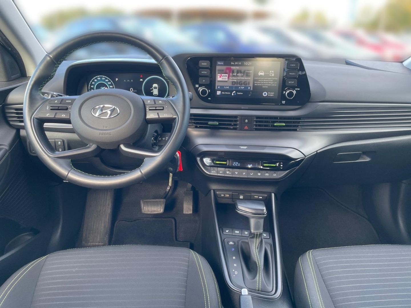 Fahrzeugabbildung Hyundai i20 1.0T Mild-Hybrid Intro Allwetter Sitzheizung