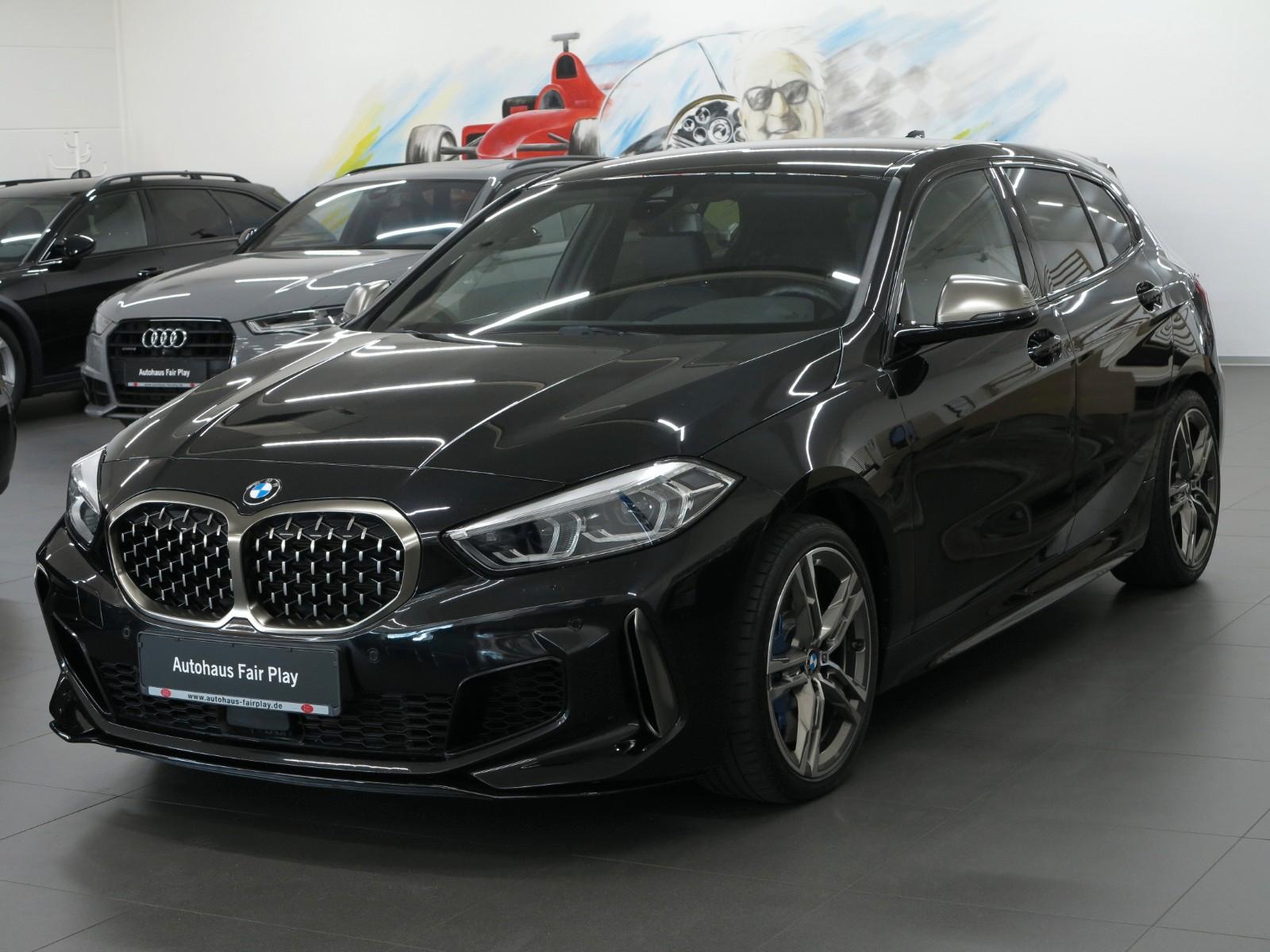 BMW M135 i xDrive Aut. NAVI/LED/2.HAND/UNFALLFREI!