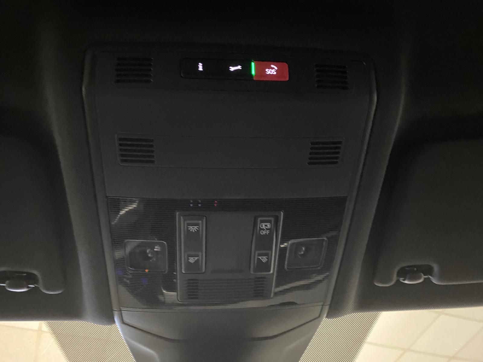 Fahrzeugabbildung Volkswagen T-Cross 1.5 TSI DSG BLACK STYLE R-Line+AHK+ACC++