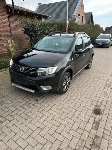 Dacia Sandero Stepway Klima AHK Rückfahrka...