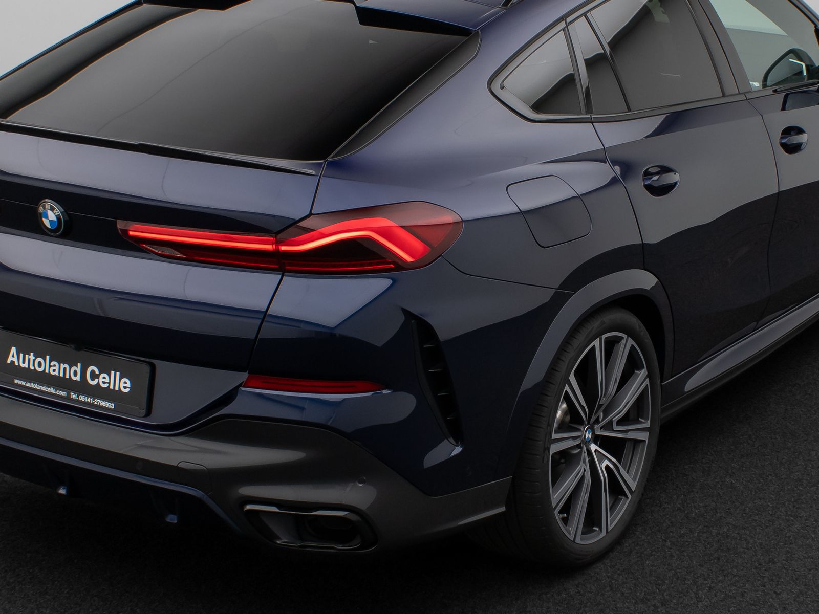 Fahrzeugabbildung BMW X6 xD40i M Sport Panorama Laser 360°HUD DAB HiFi