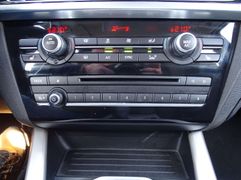 Fahrzeugabbildung BMW X3 xDrive 30 d 1. HAND HUD PANO AHK KEYLESS