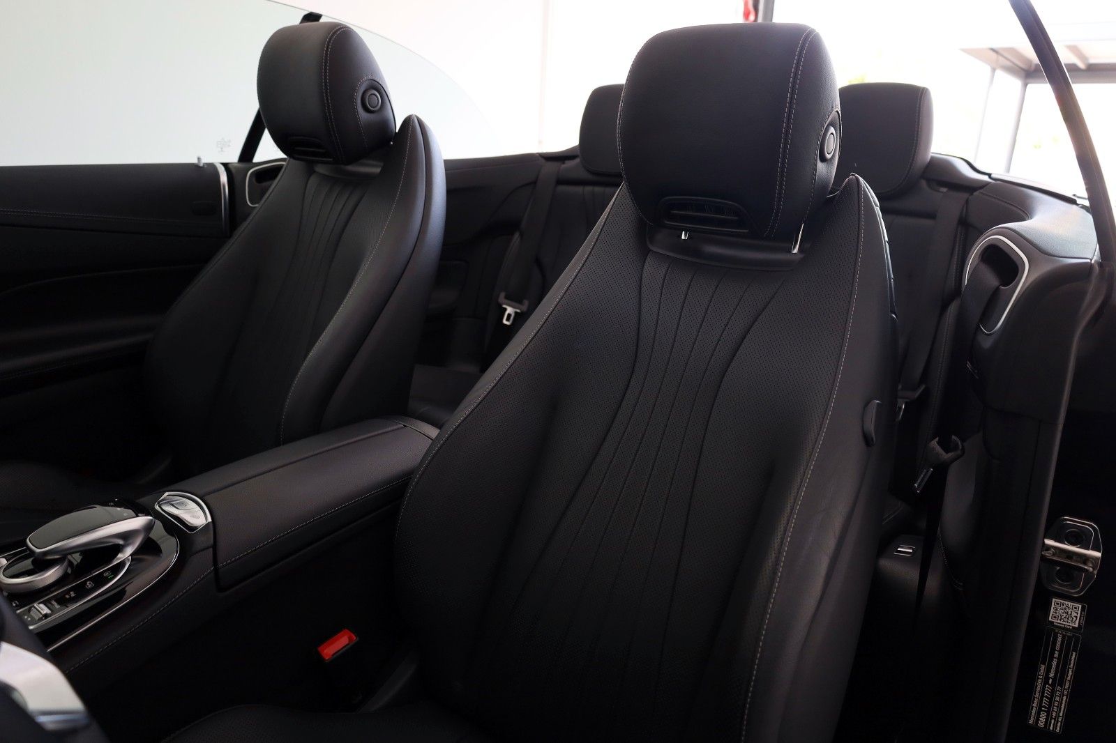 Fahrzeugabbildung Mercedes-Benz E 350 Cabrio AMG Line Leder,Navi,LED,Kamera,SH