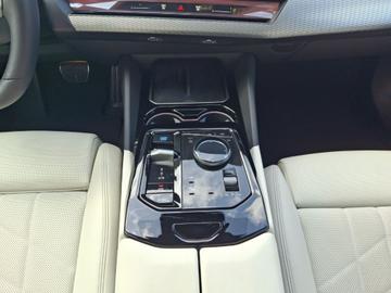 صورة مصغرة 23 لـ 2025 BMW I5